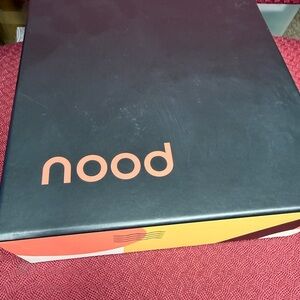 Nood Black and Red Box